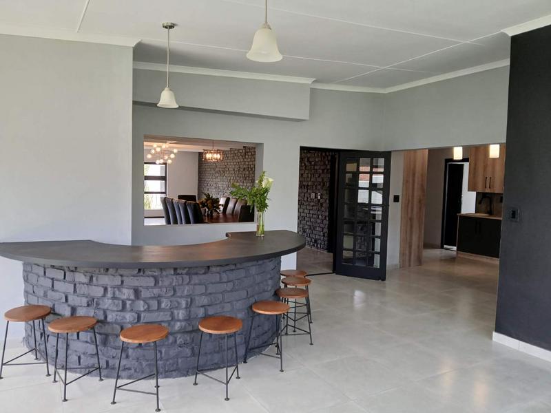 5 Bedroom Property for Sale in Stilbaai Wes Western Cape